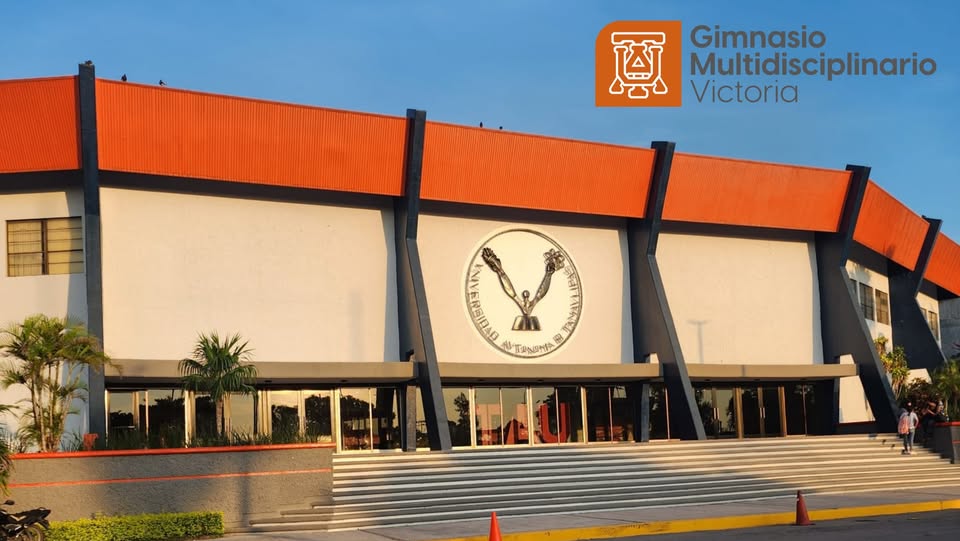 Fachada Gimnasio